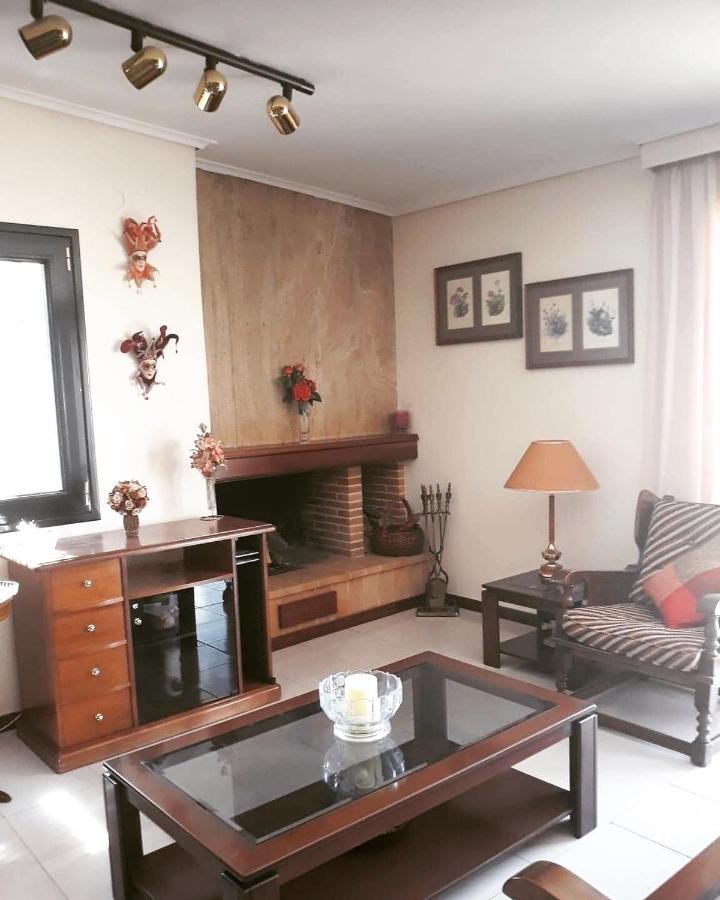 Fantastic Villa, A 5 Minute Drive From The Beach! Athen Exterior foto